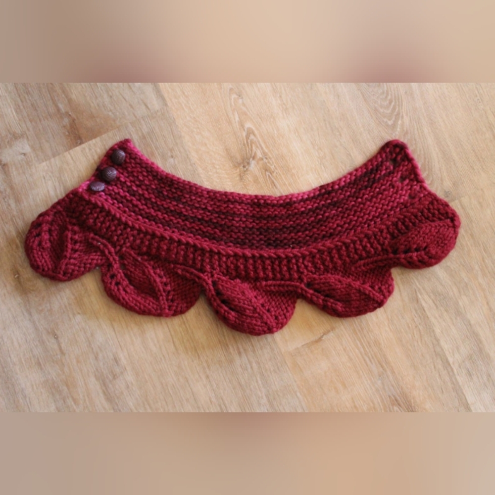 Hand made burgunday - victorian neck scarf